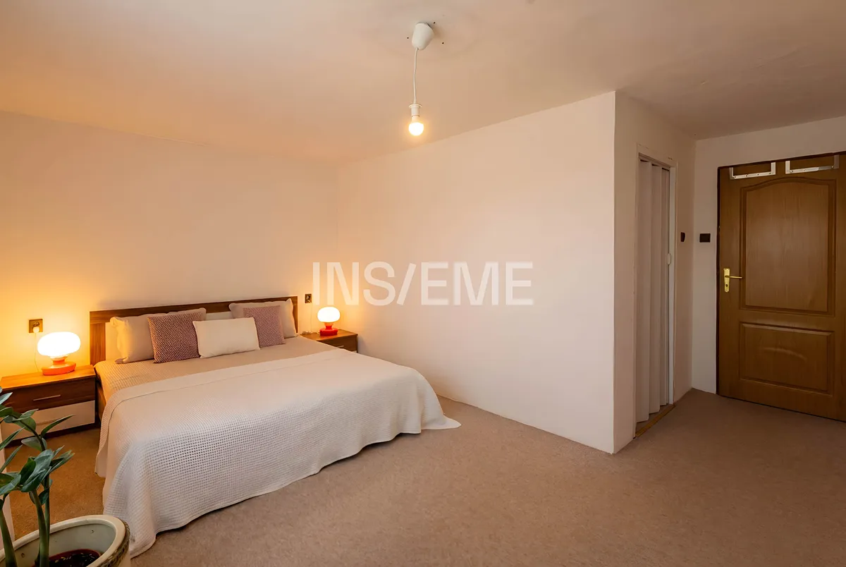 Prodej vícegeneračního domu 250 m², pozemek 1018 m²